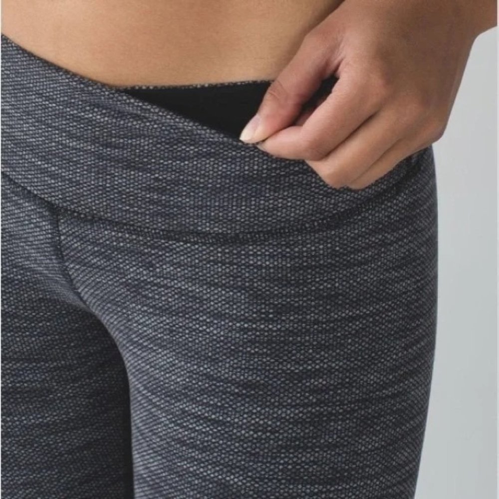 Lululemon Wunder Under Cropped Legging Size 10